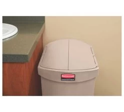 Rubbermaid Contenedor Slim Jim Pedal Lateral 90 Litros